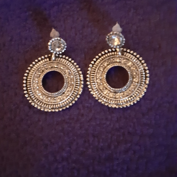 Jewelry - Antique Style w/Rhinestone Earrings
